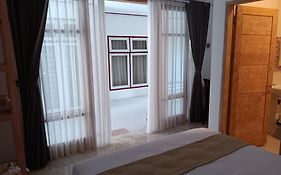 Manuh Guest House